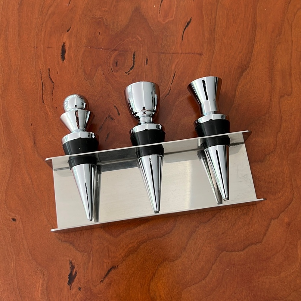 set of wine stoppers